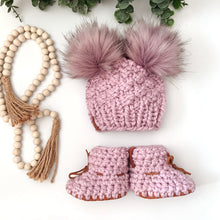 Load image into Gallery viewer, Double Pom Hat &amp; Baby Booties Set

