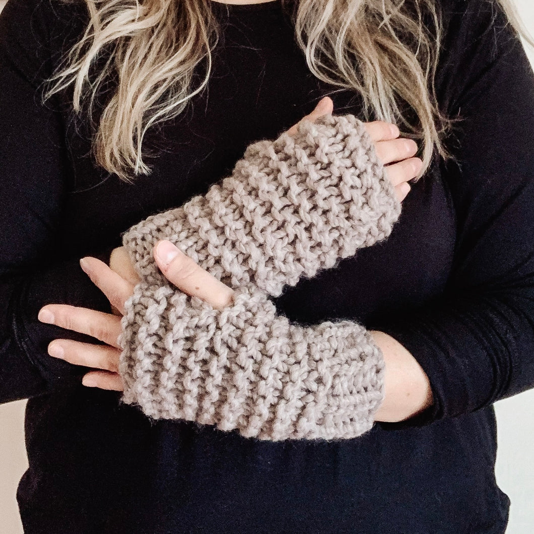 Fingerless Gloves with Wool